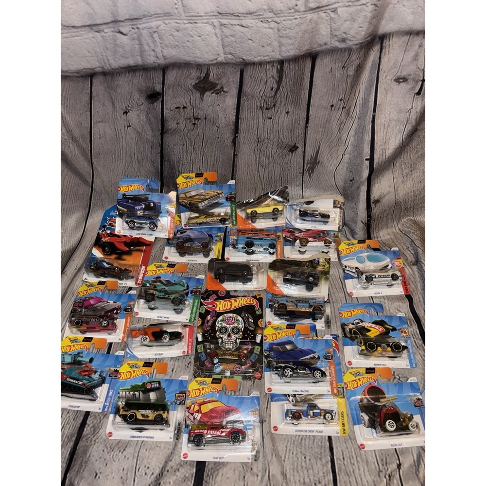 Huge Hot wheel Lot Of 23 Cars NIB! Mixed Lot Of Modern And Collectible